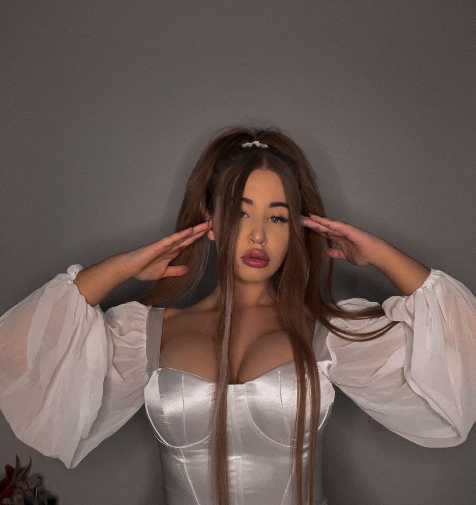 Индивидуалка Оксана фото № 2 в городе Канаш