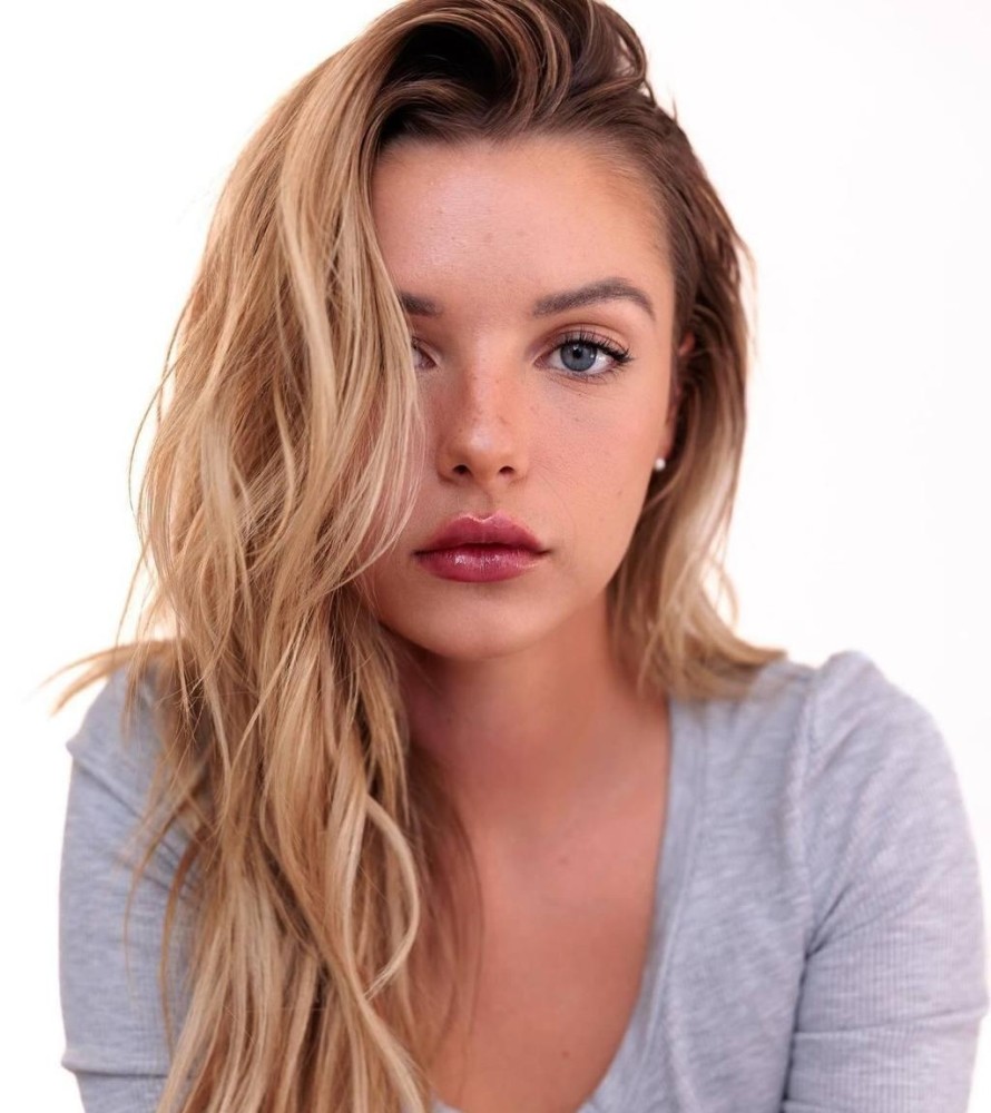 Индивидуалка Оля фото № 2 в городе Канаш