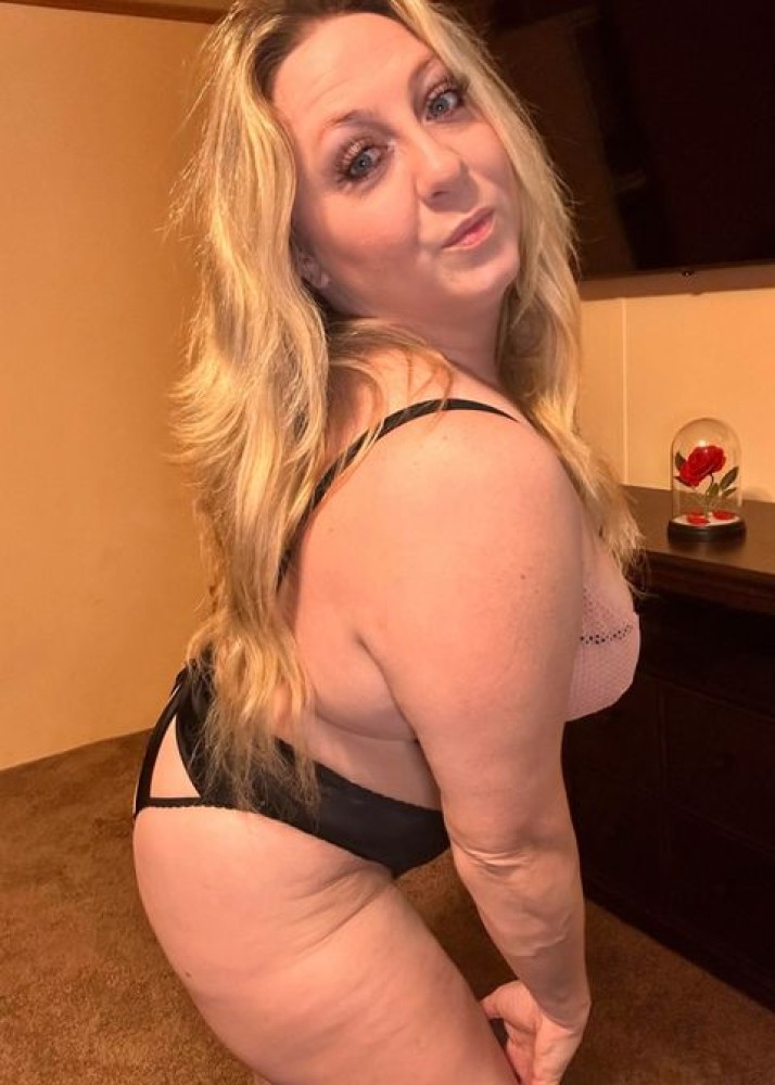 Индивидуалка Лена фото № 2 в городе Канаш